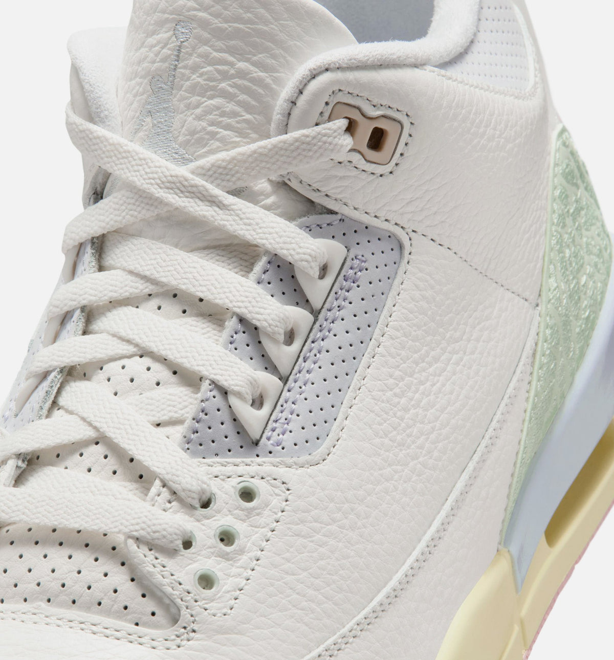 Air Jordan 3 Retro Sail And Jade Aura Men's Sneakers - Sail/Jade Aura/Iced Carmine